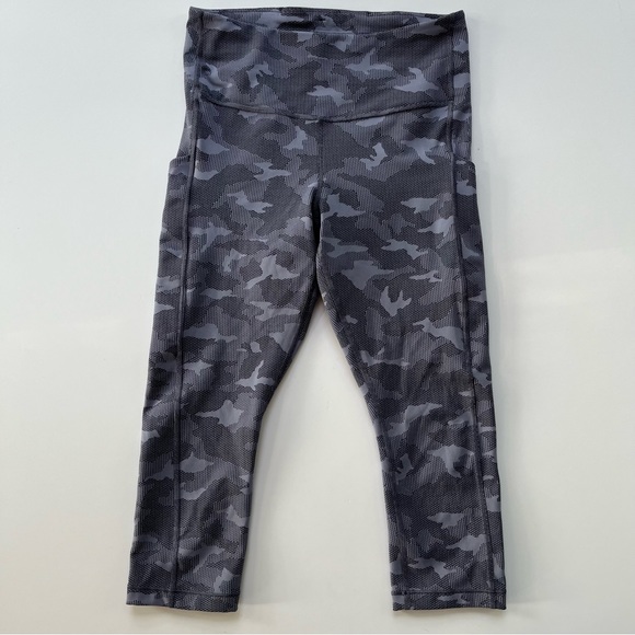 Athleta Ultimate Stash Textured Leggings - Picture 2 of 7